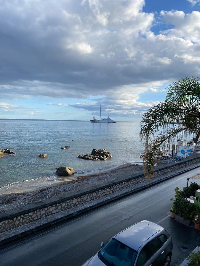 Casa Nicole Fronte Mare Villa Giardini Naxos Exterior photo