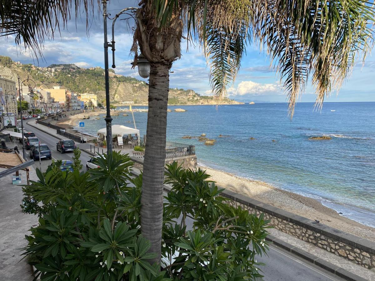 Casa Nicole Fronte Mare Villa Giardini Naxos Exterior photo