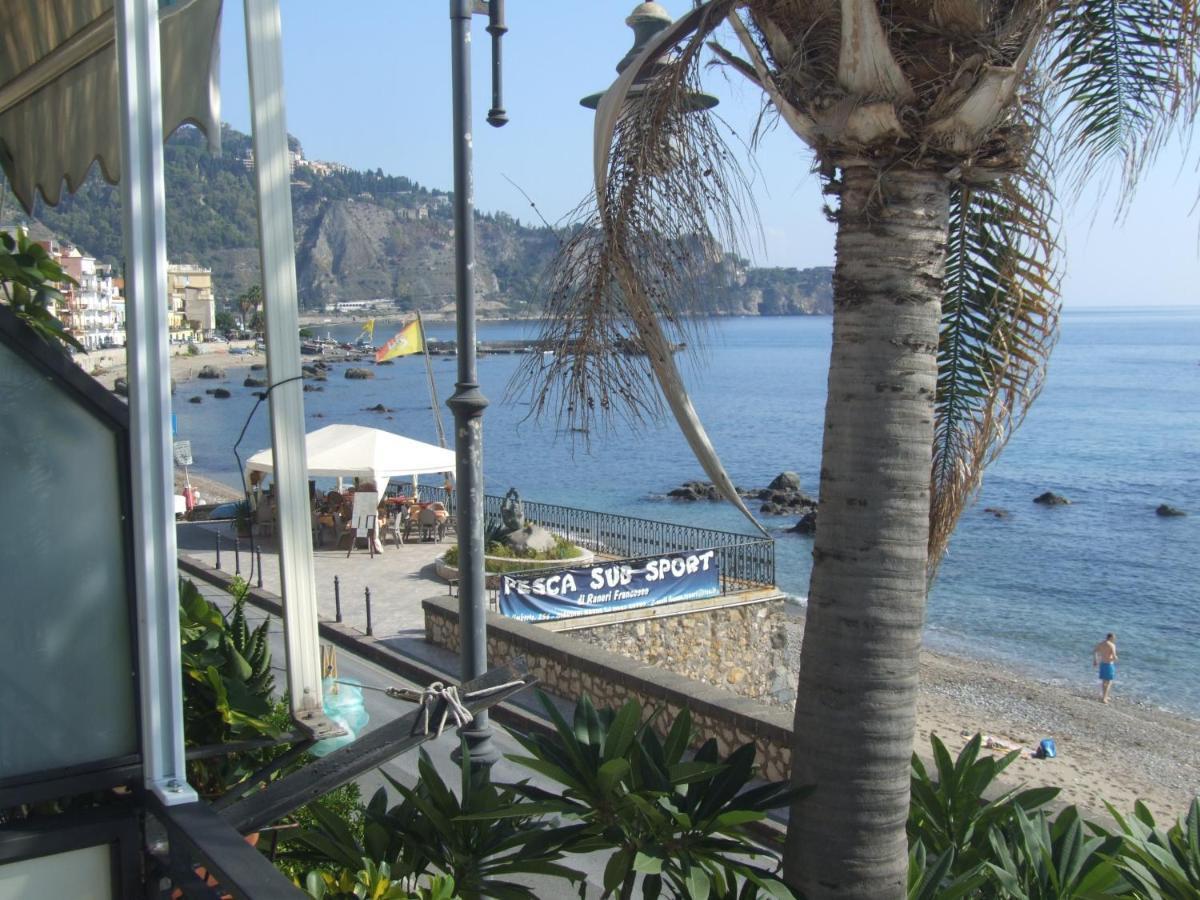Casa Nicole Fronte Mare Villa Giardini Naxos Exterior photo