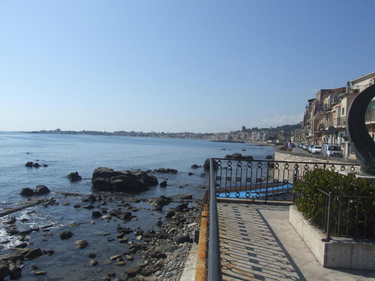 Casa Nicole Fronte Mare Villa Giardini Naxos Exterior photo